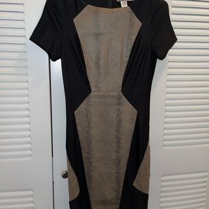 NikiBiki - Short Sleeved Dress Size Small